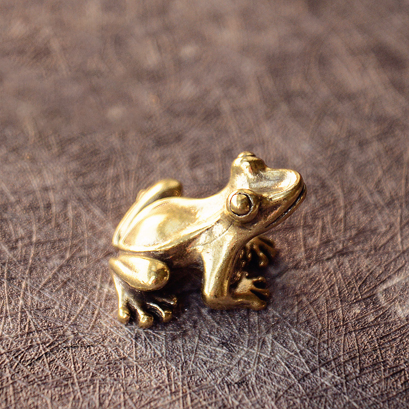 Retro Gaming Decor - Petite grenouille mignonne en cuivre rétro,