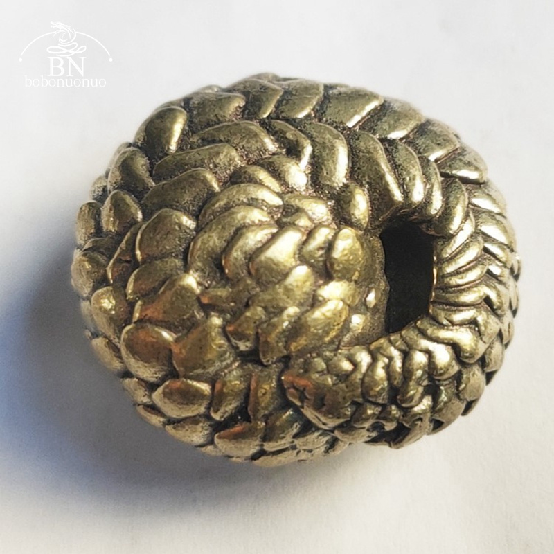 Figurine de Pangolin sphérique - Retro Gaming Decor avis et prix